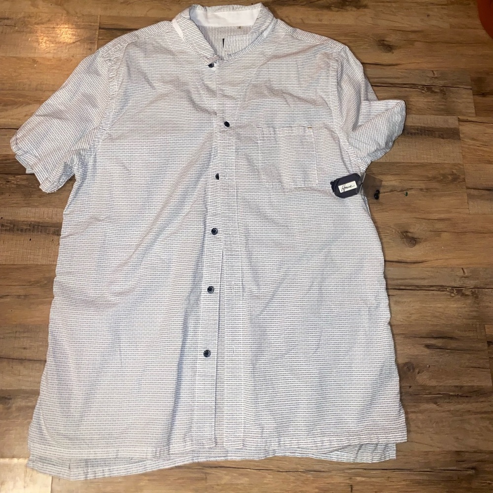 Shirt sleeve button up